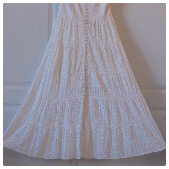 ALICE + OLIVIA Shanti Button-Front Tiered Dress - Picture 9 of 13